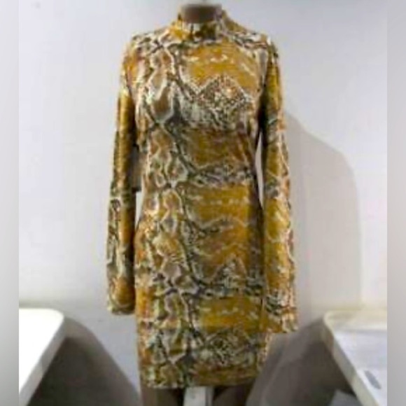 Marciano by Guess US 2/EU 38 Hudson Dress Printed Secret Skin Print Dress NWT - Picture 2 of 6